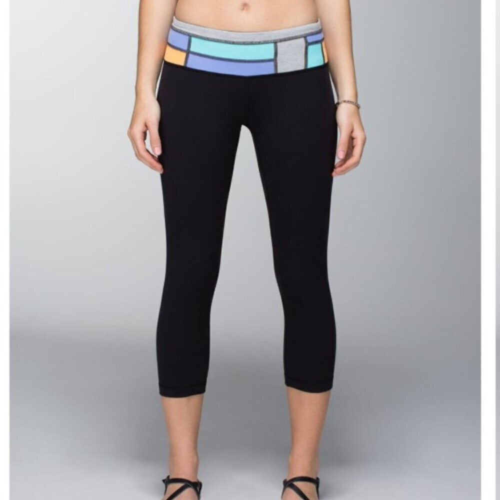 Lululemon Wunder Under Crop *Full-On Luon Black / Quilt Spring womens size 4